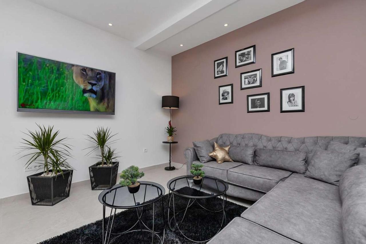Luxurious Apartment Nino มาคาร์สกา ภายนอก รูปภาพ